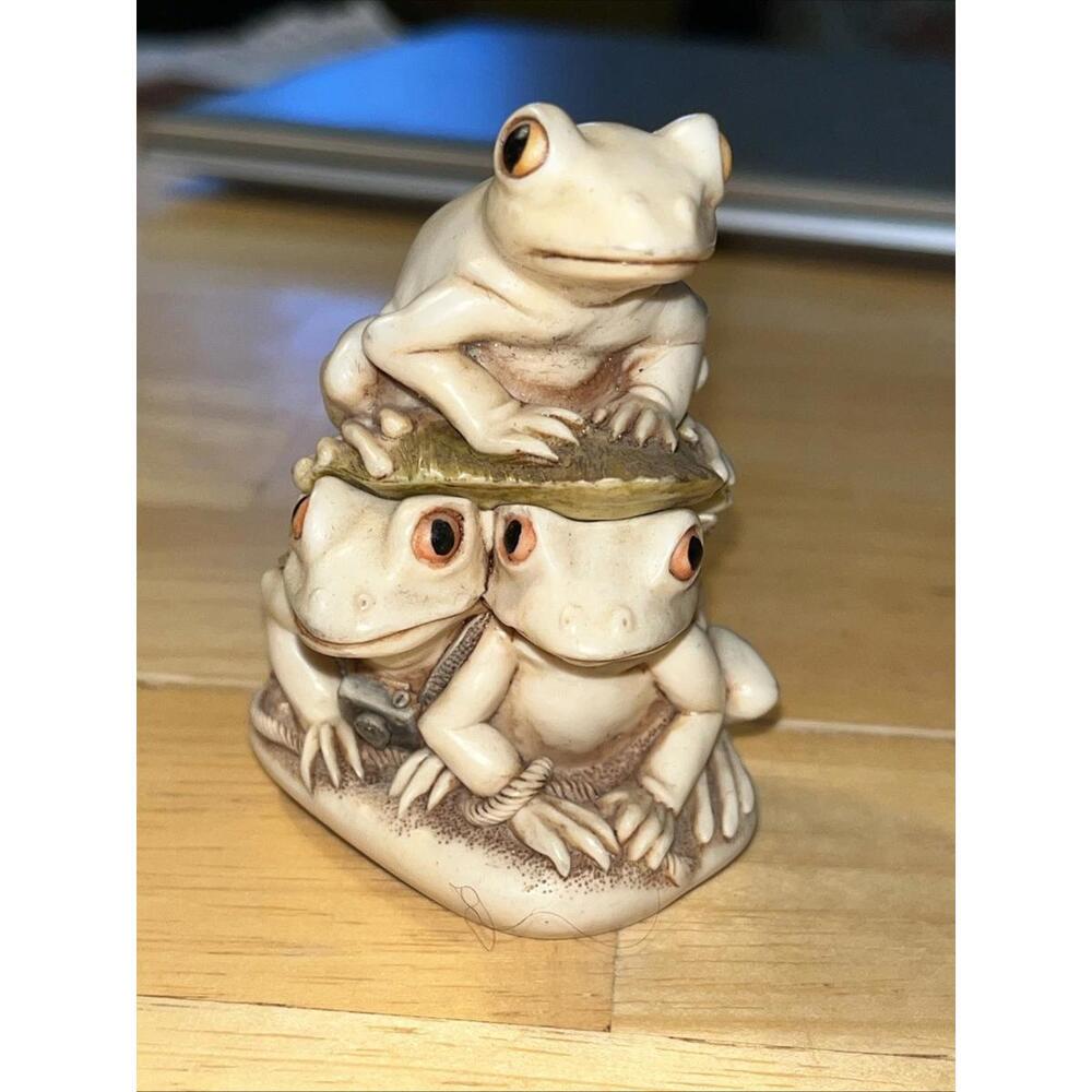 Harmony Kingdom Look Before You Leap UK England Frog Trinket Box 2001 Vintage